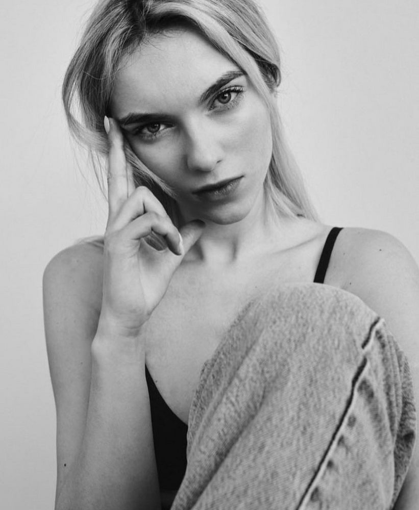 DIANA F